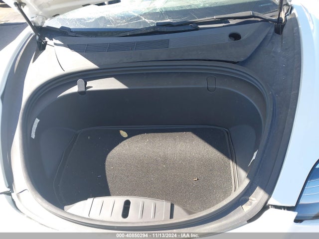 2018 TESLA MODEL 3 5YJ3E1EA8JF108200 Photo 9