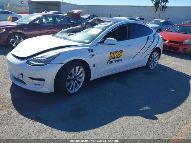 2018 TESLA MODEL 3 5YJ3E1EA8JF108200 Photo 1