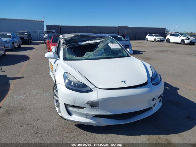 2018 TESLA MODEL 3 5YJ3E1EA8JF108200 Photo 5