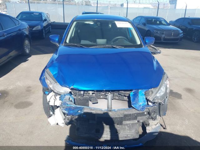 3MYDLBJV0LY702197 Toyota YARIS LE