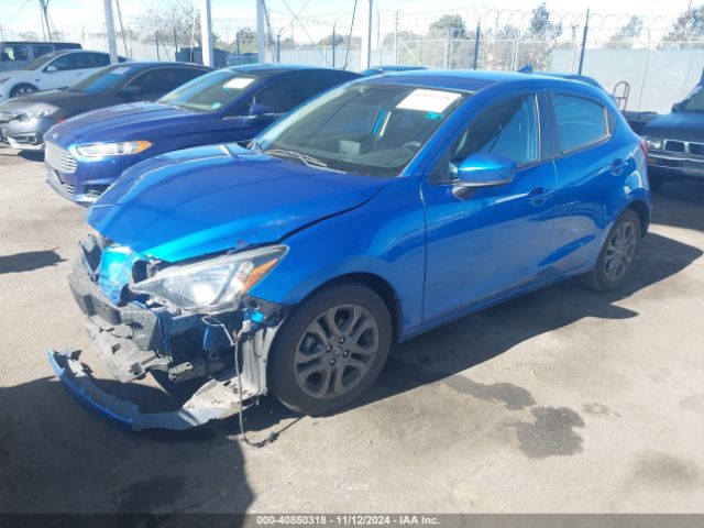 3MYDLBJV0LY702197 Toyota YARIS LE