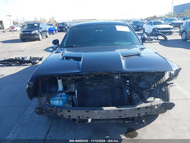 Dodge Challenger Sxt 2018 2C3CDZAG6JH245792 Image 12