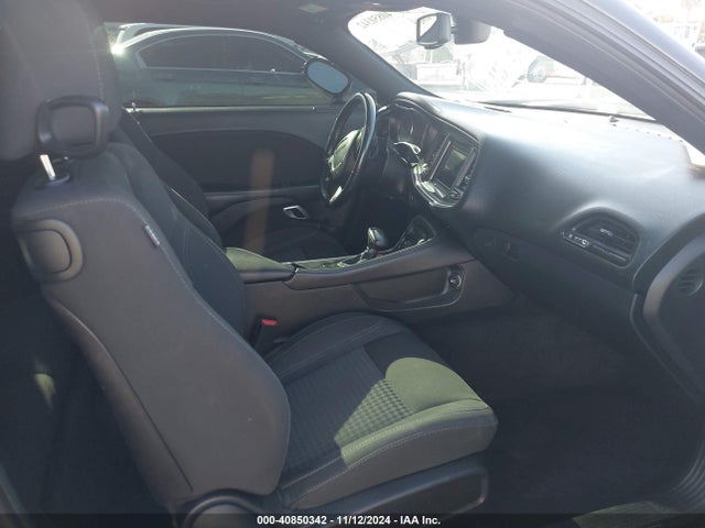 Dodge Challenger Sxt 2018 2C3CDZAG6JH245792 Image 5