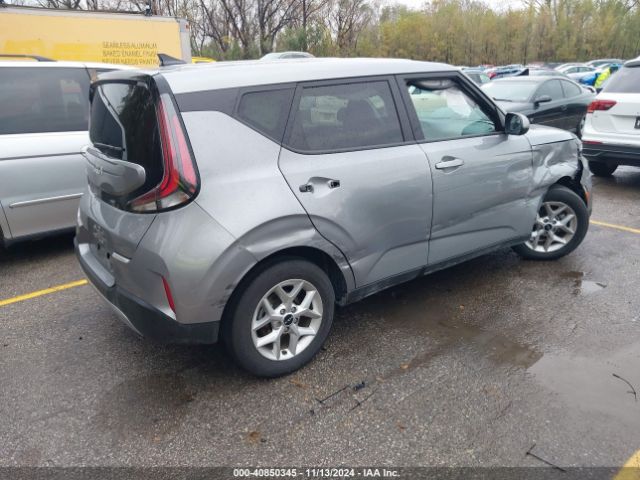 KNDJ23AU3P7883286 KIA SOUL LX