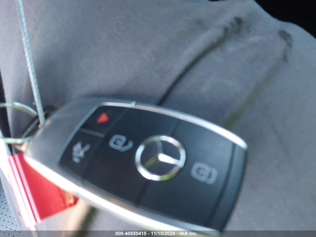 W1KWF8DB0LR572467 Mercedes-Benz C 300