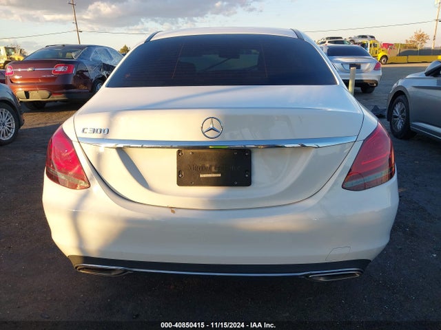 W1KWF8DB0LR572467 Mercedes-Benz C 300