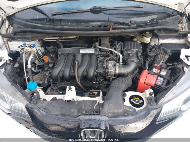 Honda FIT LX 2015 3HGGK5H55FM743931 Image 10