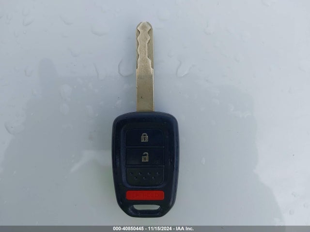 Honda FIT LX 2015 3HGGK5H55FM743931 Image 11