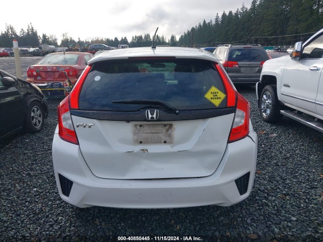 Honda FIT LX 2015 3HGGK5H55FM743931 Image 16