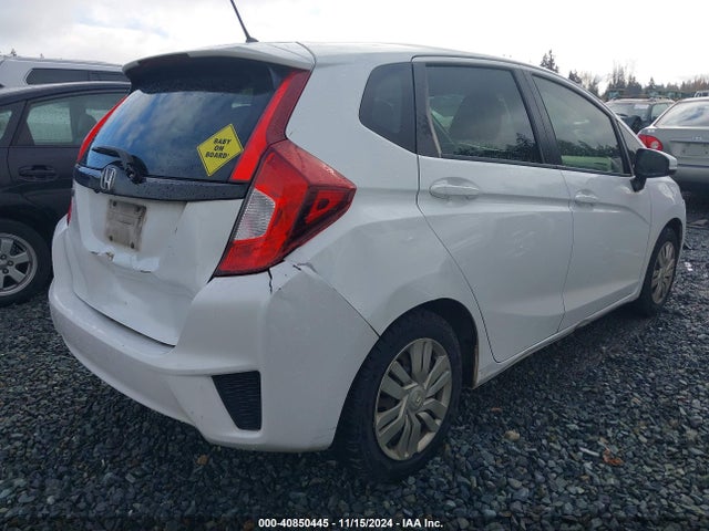 Honda FIT LX 2015 3HGGK5H55FM743931 Image 6