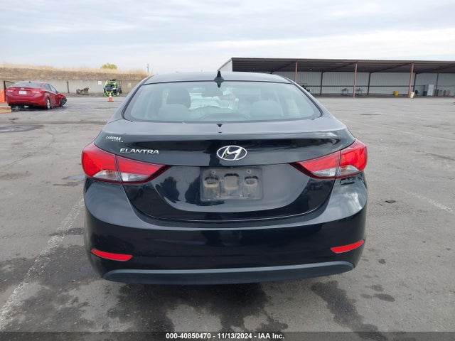 Hyundai ELANTRA SE 2015 5NPDH4AE9FH568674 Image 16