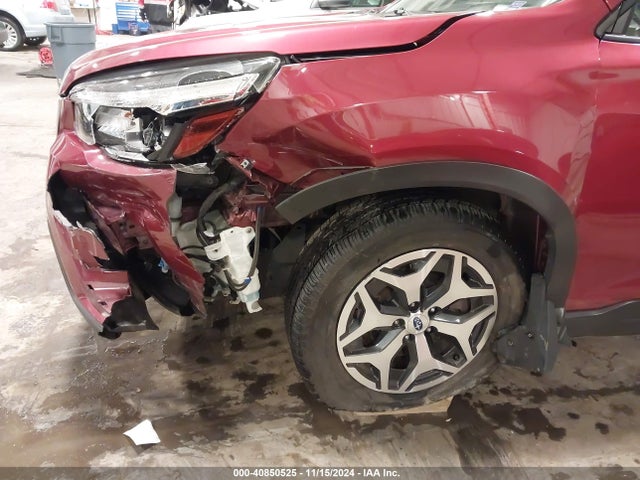 JF2SKAEC0KH526212 Subaru Forester Premium