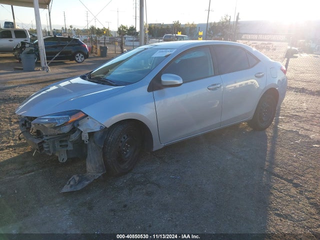 Toyota COROLLA LE 2019 5YFBURHE2KP940035 Image 2