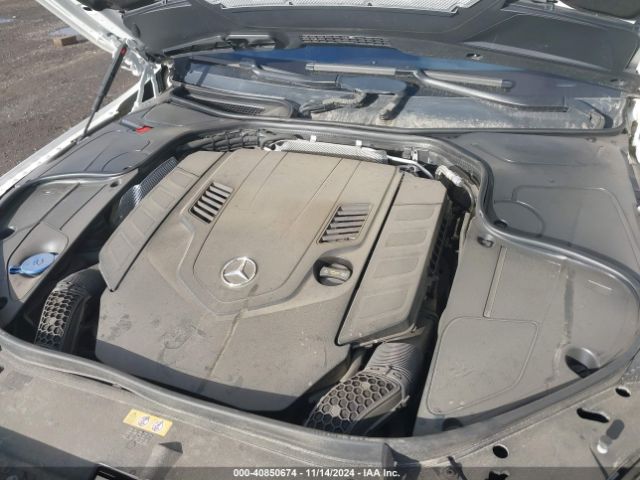 WDDUG8GB8JA393217 Mercedes-Benz S 560 4matic