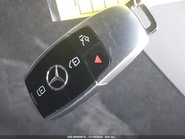 WDDUG8GB8JA393217 Mercedes-Benz S 560 4matic