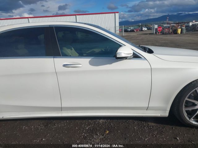 WDDUG8GB8JA393217 Mercedes-Benz S 560 4matic
