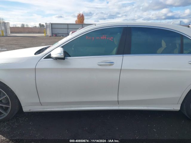 WDDUG8GB8JA393217 Mercedes-Benz S 560 4matic