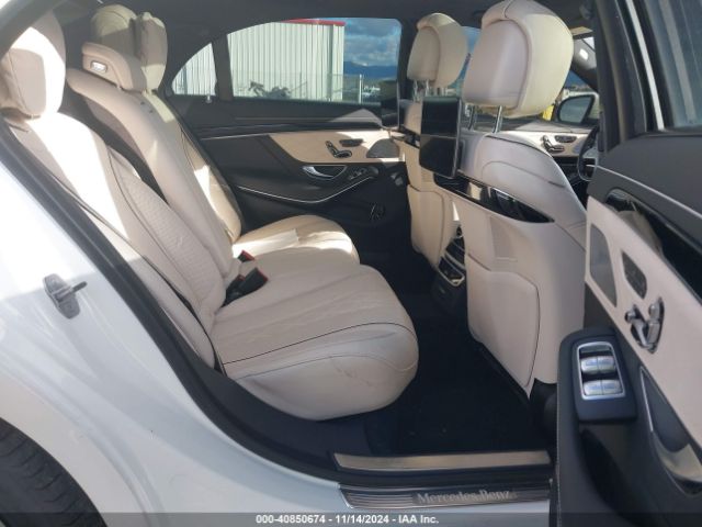 WDDUG8GB8JA393217 Mercedes-Benz S 560 4matic
