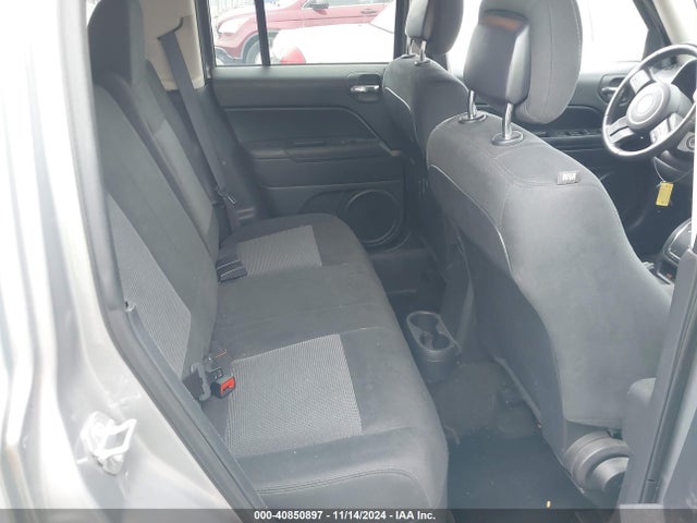 Jeep Patriot Latitude 2015 1C4NJRFB9FD425279 Image 8