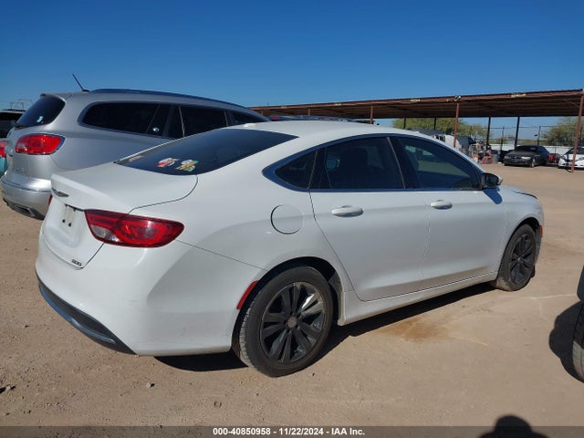 1C3CCCAB1GN110692 Chrysler 200 Limited