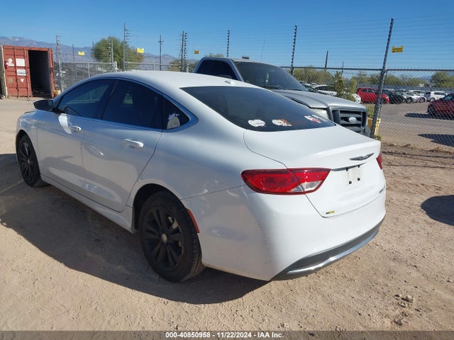 1C3CCCAB1GN110692 Chrysler 200 Limited