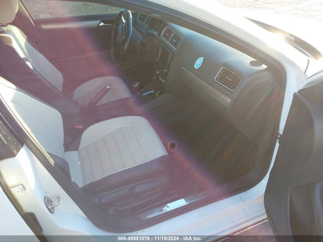 3VWB17AJ4GM285781 Volkswagen Jetta 1.8t Sport