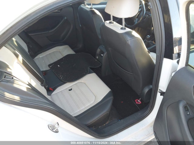 3VWB17AJ4GM285781 Volkswagen Jetta 1.8t Sport