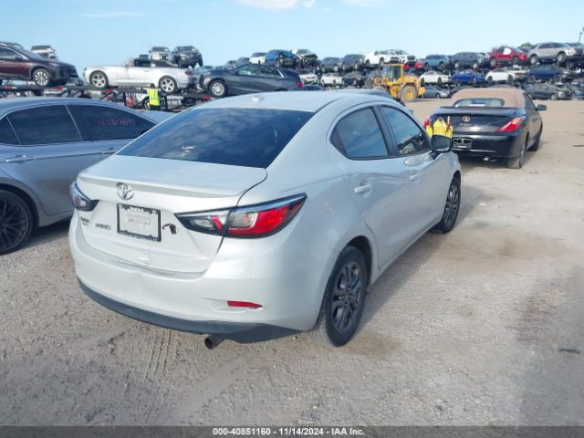 3MYDLBYV8KY515746 Toyota YARIS LE