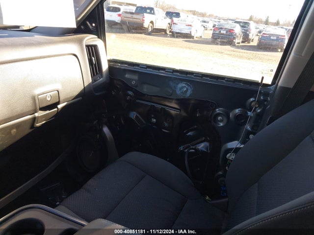 3GCUKRECXJG321396 Chevrolet Silverado 1500 2lt