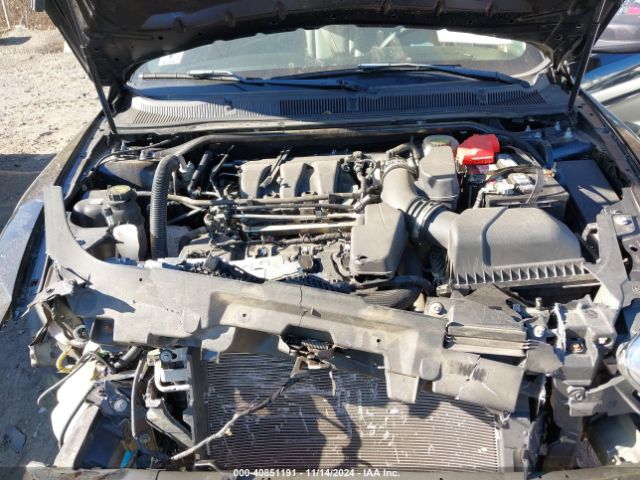 1FAHP2D8XHG105292 Ford TAURUS SE