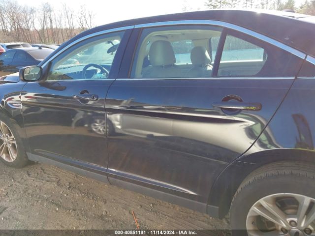 1FAHP2D8XHG105292 Ford TAURUS SE