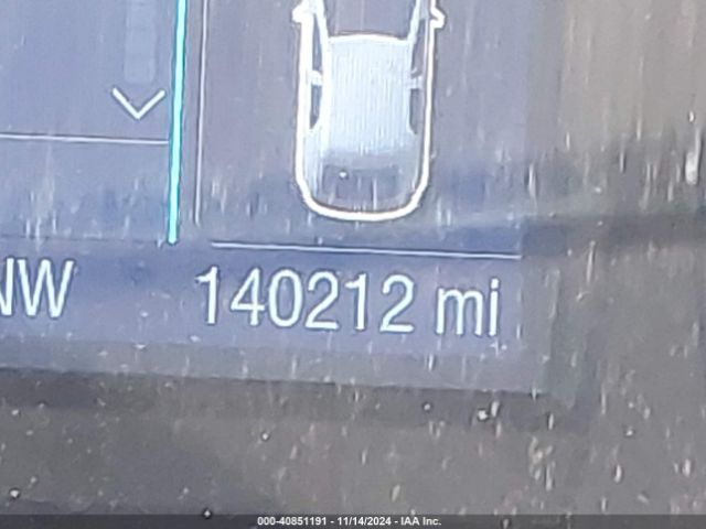 1FAHP2D8XHG105292 Ford TAURUS SE