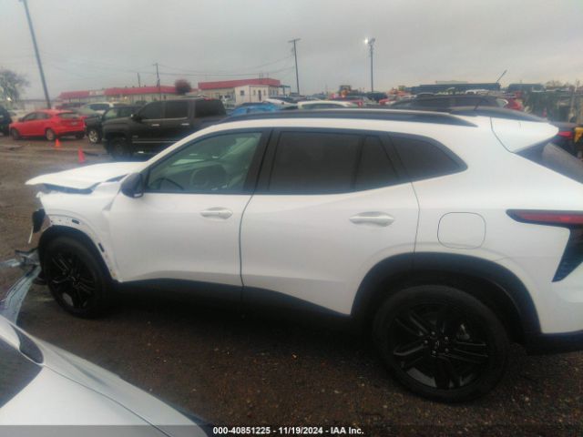 KL77LKE2XRC025542 Chevrolet Trax Fwd Activ