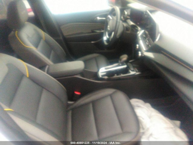 KL77LKE2XRC025542 Chevrolet Trax Fwd Activ