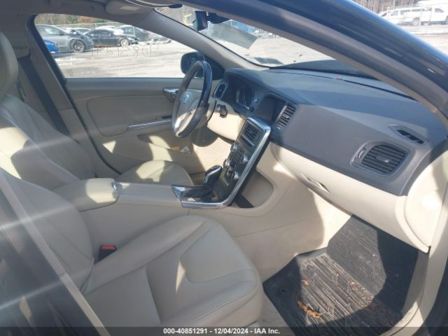 YV1612TK3F2360483 Volvo S60 T5 Premier