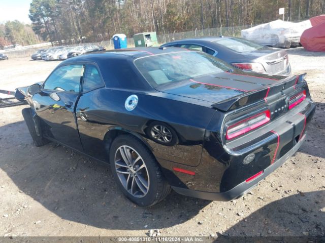 2C3CDZGG5KH583810 Dodge Challenger Sxt Awd