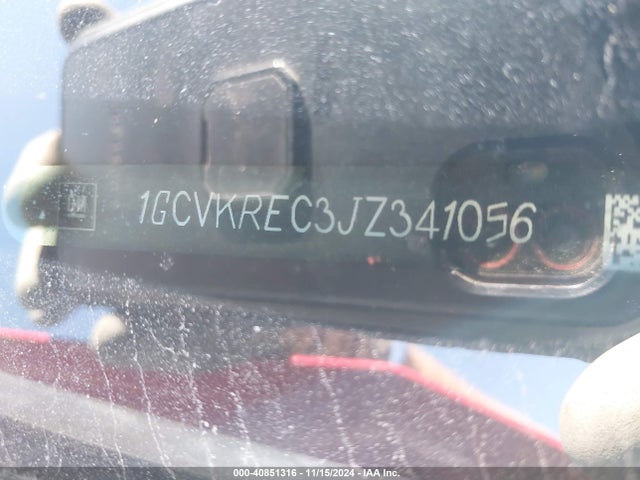 1GCVKREC3JZ341056 Chevrolet Silverado 1500 1lt