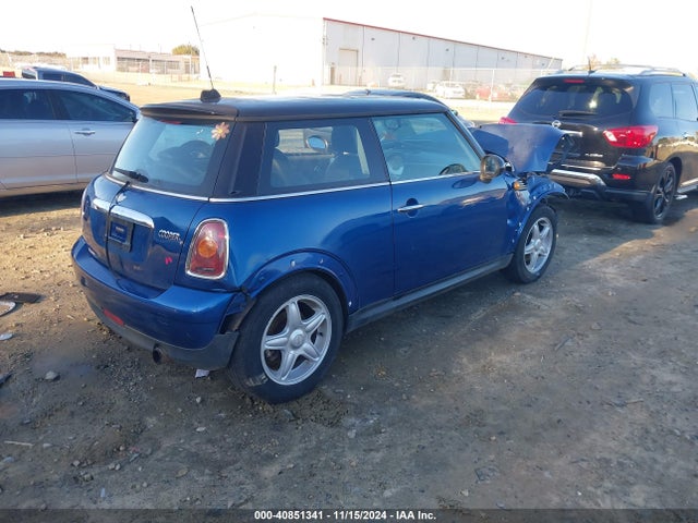 2007 MINI COOPER WMWMF33537TU60042 Photo 3