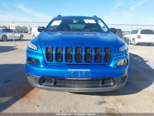 1C4PJLABXHW669575 Jeep Cherokee Altitude Fwd