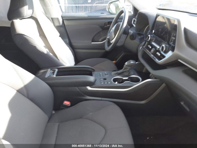 5TDKDRBH0RS534761 Toyota Highlander Le
