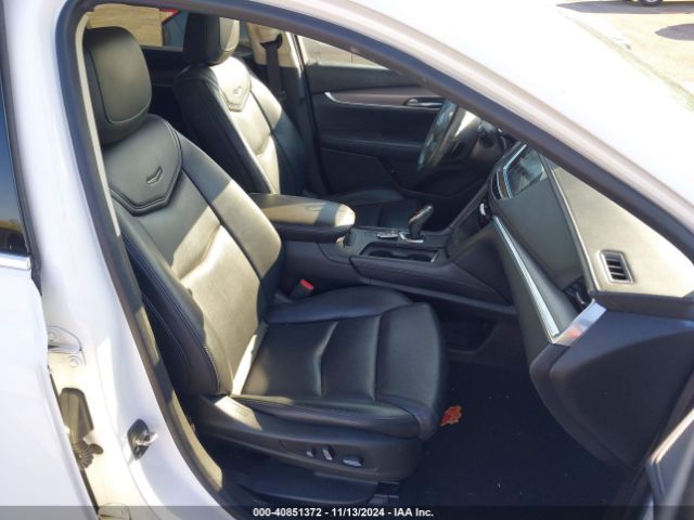 1GYKNBRS4HZ155422 Cadillac XT5 LUXURY