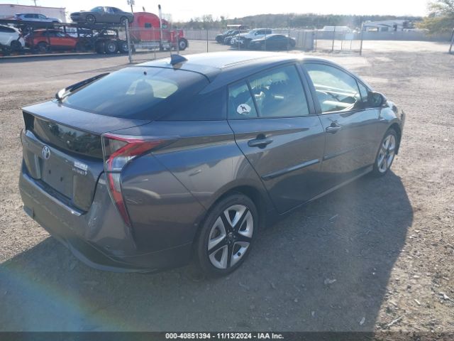 JTDKARFU9H3047090 Toyota Prius