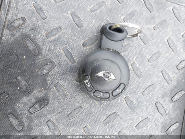 2012 MINI COOPER CLUBMAN WMWZF3C53CT489220 Photo 10