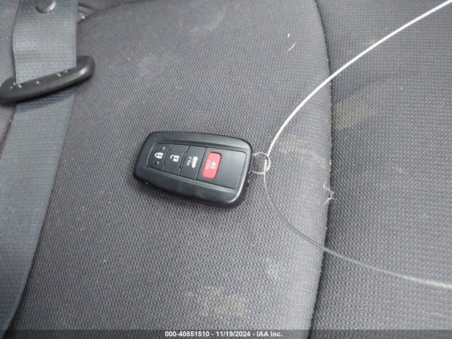 Toyota Corolla Hybrid Le 2021 JTDEAMDE2MJ011016 Image 11
