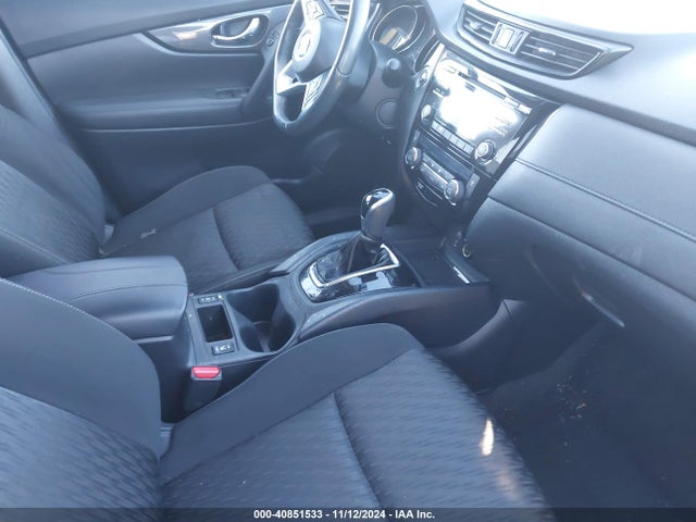 Nissan ROGUE SV 2017 KNMAT2MV3HP502811 Image 5