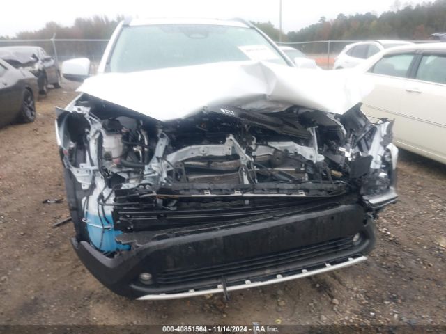 7MUDAAAG5PV062216 Toyota Corolla Cross Xle