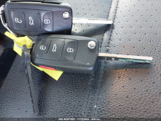 1VWBV7A32FC085780 Volkswagen Passat 2.0l Tdi Se