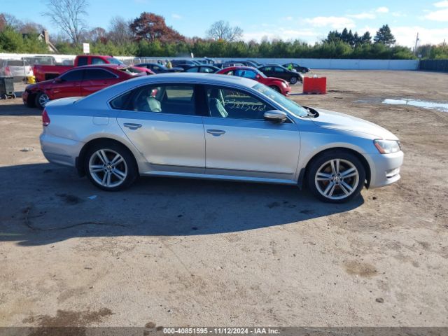 1VWBV7A32FC085780 Volkswagen Passat 2.0l Tdi Se