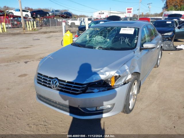 1VWBV7A32FC085780 Volkswagen Passat 2.0l Tdi Se