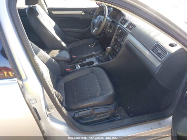 1VWBV7A32FC085780 Volkswagen Passat 2.0l Tdi Se